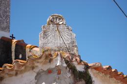 Chapel of Casal Farto and Sundial 