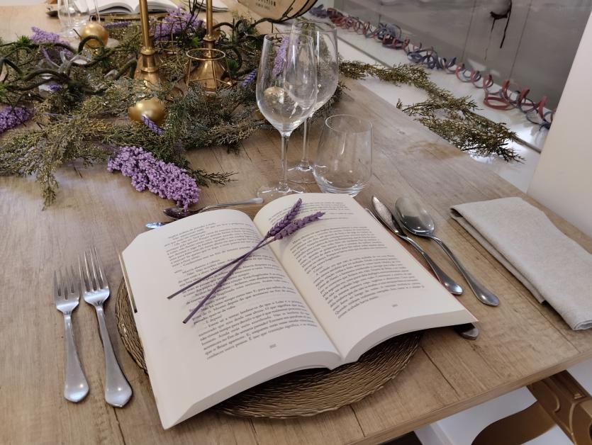 Aconteceu: Refeição Literária