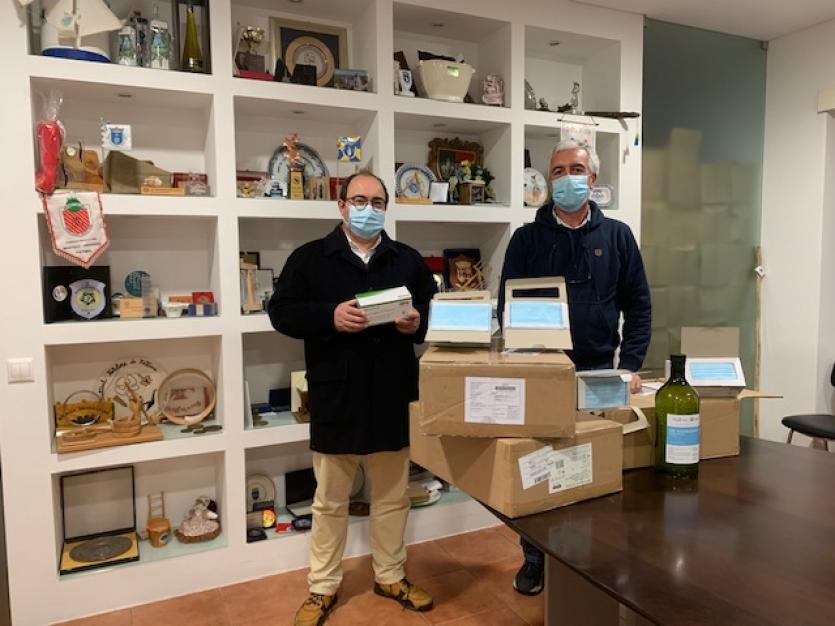 Rotary Club de Fátima entrega máscaras cirúrgicas para IPSS 
